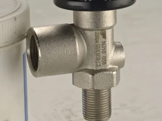 pipe threading tools